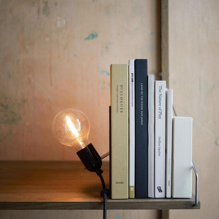 Lampe à poser avec Serre-livre Métal H11cm AML LIBRARY Noir