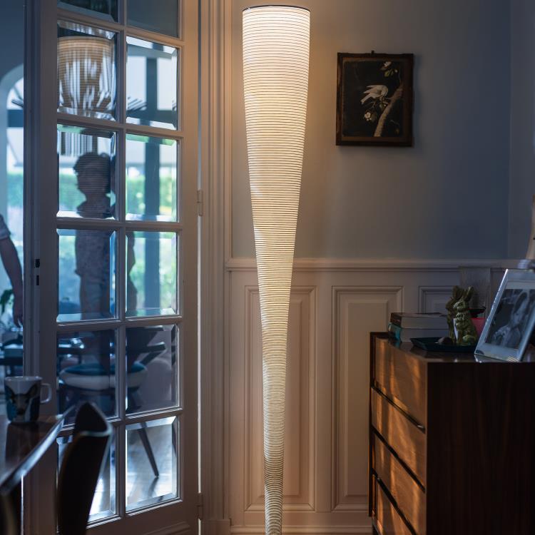 Lampadaire LED avec Variateur H185cm MITE ANNIVERSARIO blanc et noir