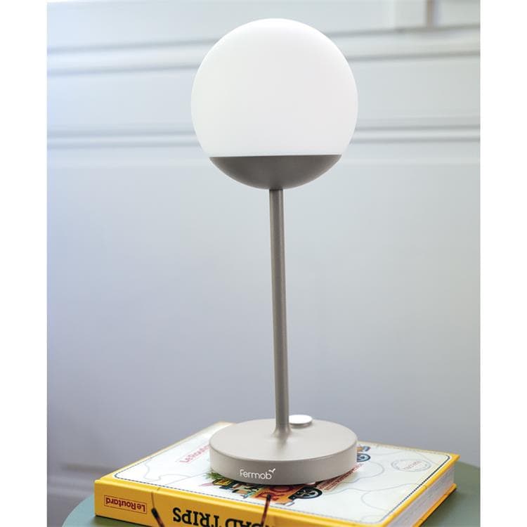 Lampe nomade LED d'extérieur rechargeable H40cm MOOON argile